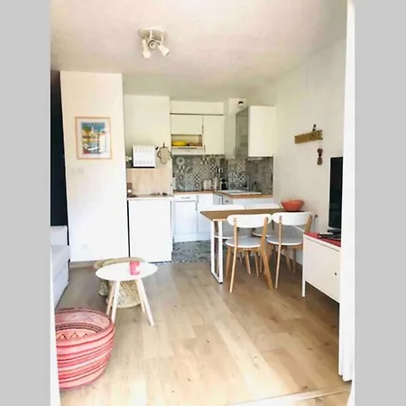 La Petite Pinede Studio Climatise Proche Plage Sanary-sur-Mer Exterior photo