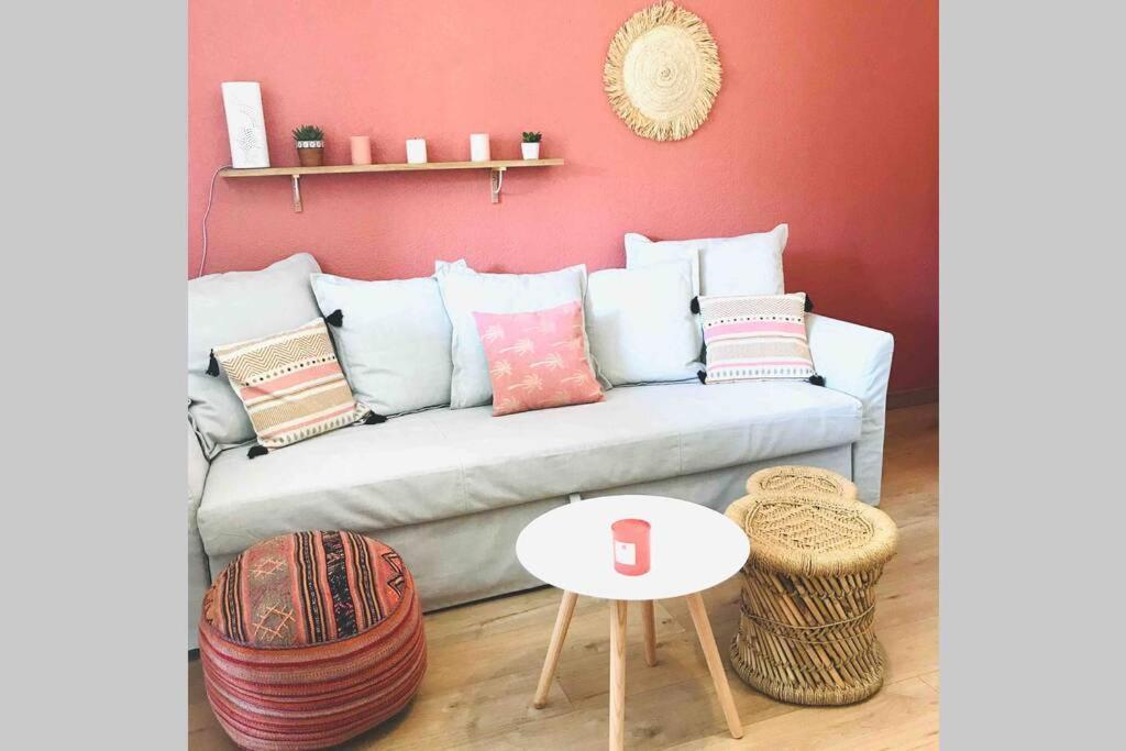La Petite Pinede Climatise Proche Apartment