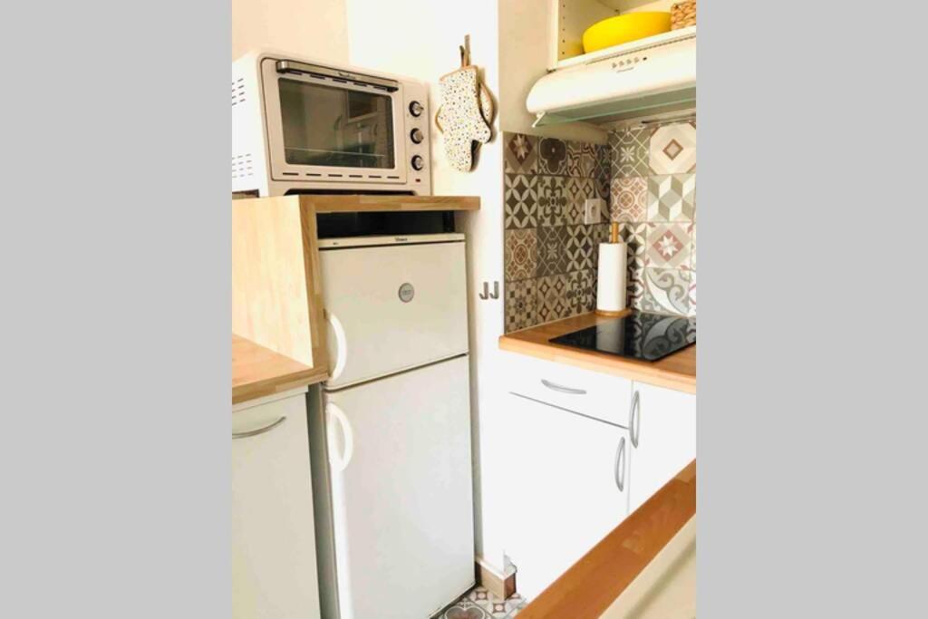 La Petite Pinede Climatise Proche Apartment *